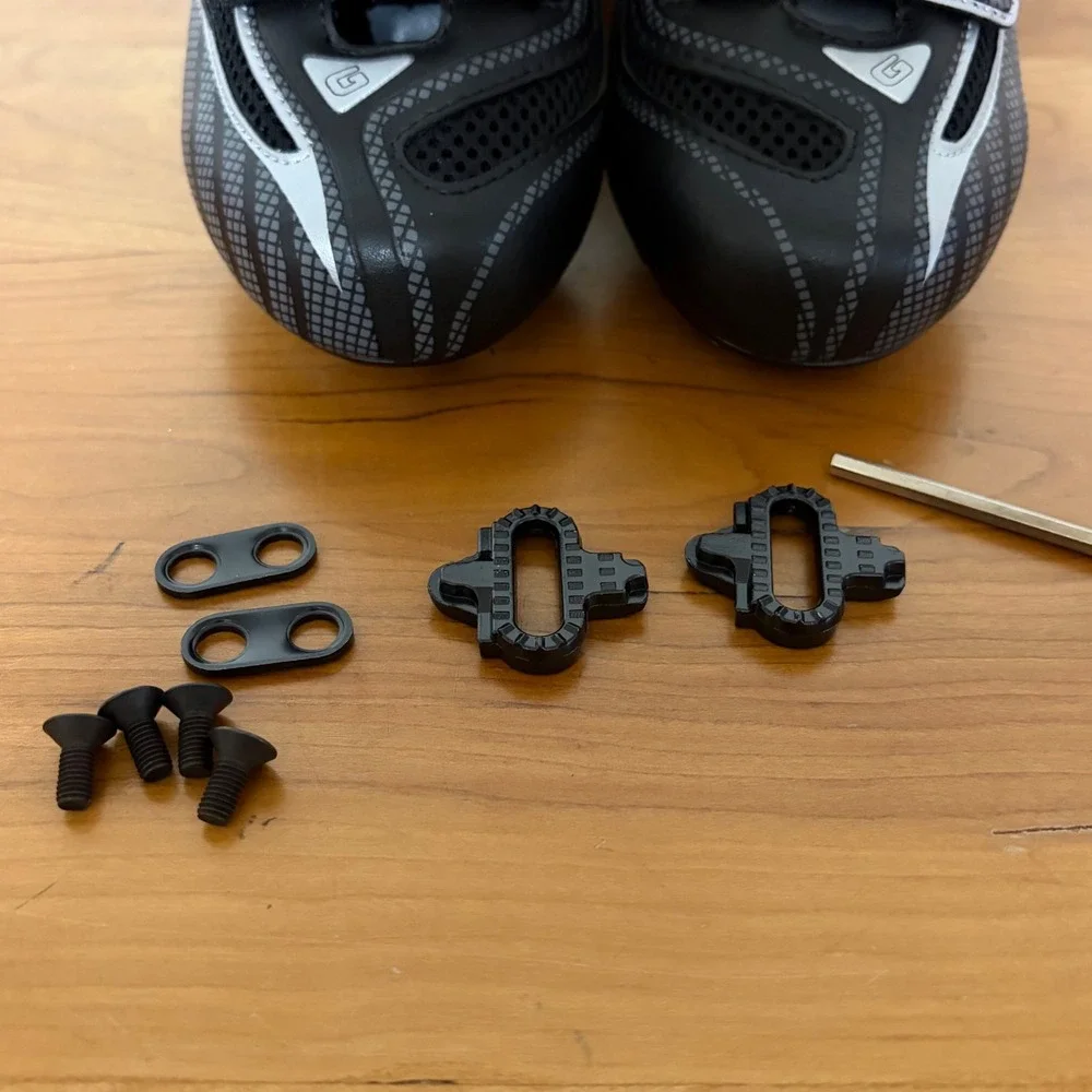 Gavin Cycling Shoes Black Silver Road Indoor Spin Bike Shoes Size 38 with Cleats